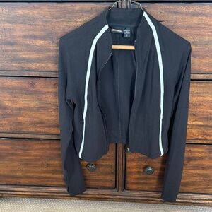 Athleta Black/White Salutation Crop Jacket S